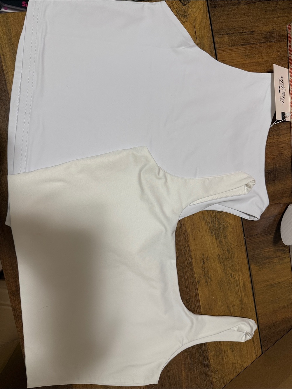 White Double Tank Pack both size medium - Picture 2 of 2